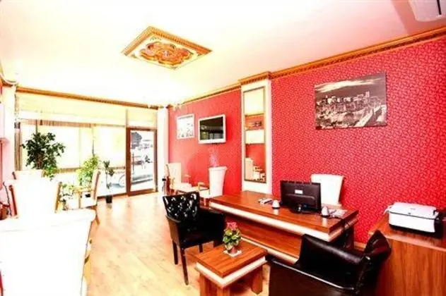 Cube Suites