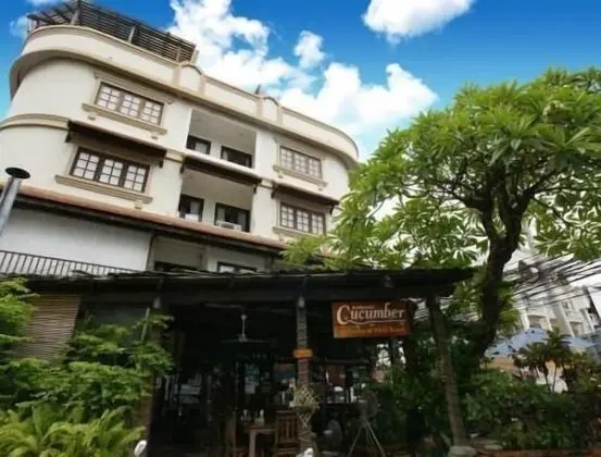 Cucumber Inn