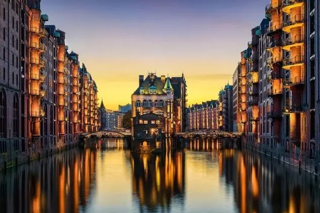 Hotel CULT Hamburg - Genel