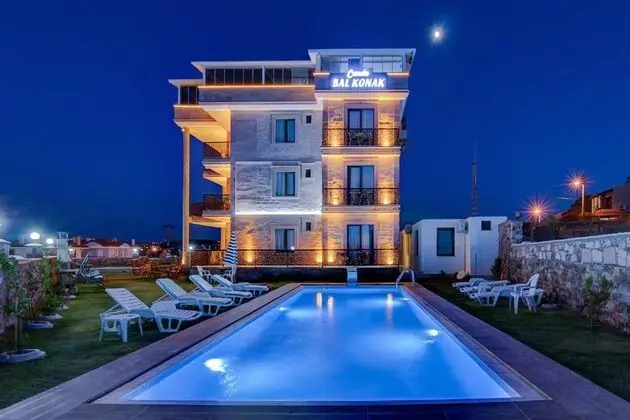 Cunda Balkonak Otel - Havuz