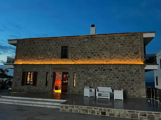 Cunda Esin Otel