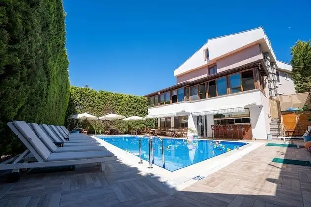 Cunda Giritlioğlu Otel Adult Only +12