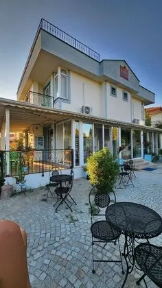 Cunda Güneş Pansiyon - Dış Mekan