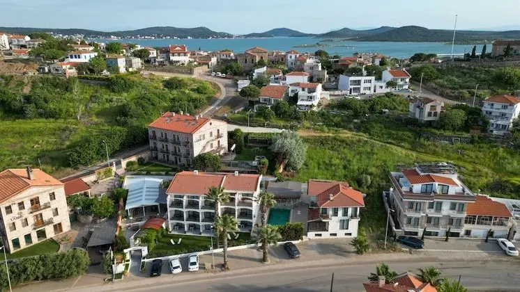 Cunda House Küçük Otel