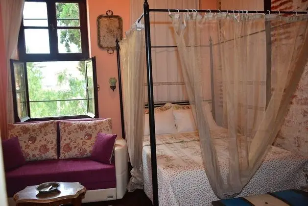 Cunda Zehra Teyzenin Evi