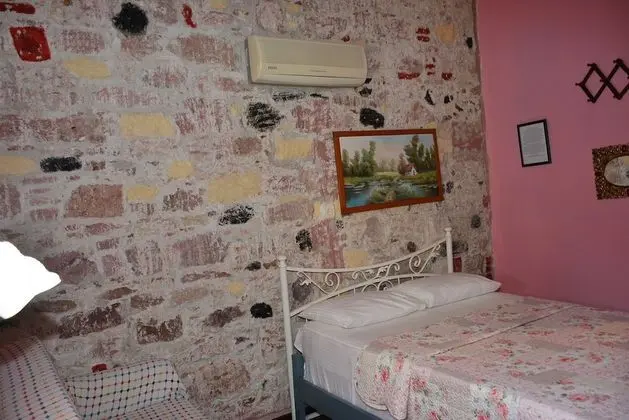 Cunda Zehra Teyzenin Evi - Oda