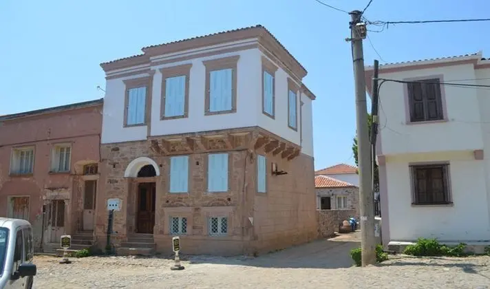 Cunda'da Otel