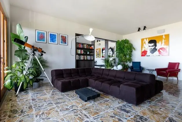 Villa Curiel - Lobi