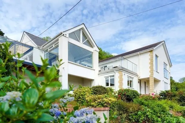 The Curlews - On sea Estuary With Hydrotherapy spa