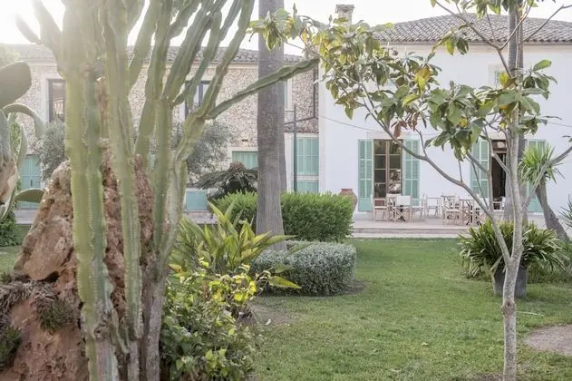 Curolla Petit Hotel