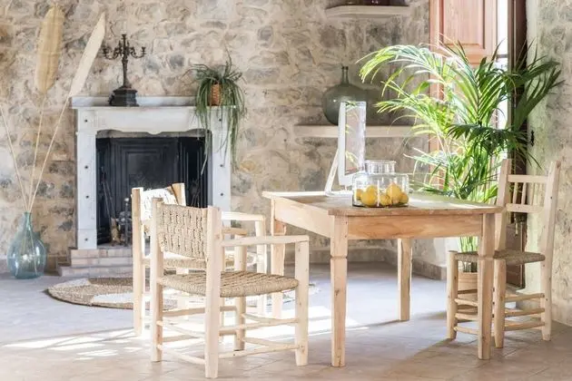 Curolla Petit Hotel - Lobi