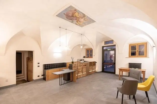 Curt di Clement Eco Mobility Hotel - Lobi