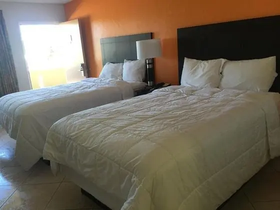 Curtis Inn
