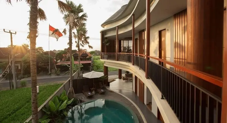 Curve House Umalas
