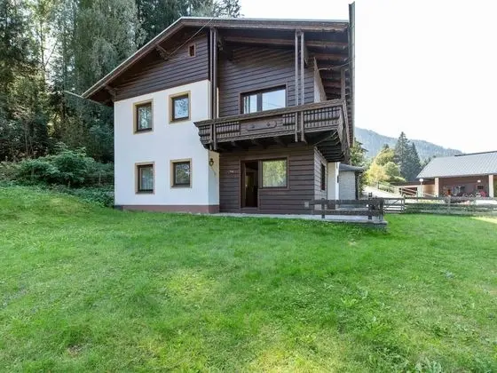 Cushy Apartment in Bad Kleinkirchheim near Ski Area