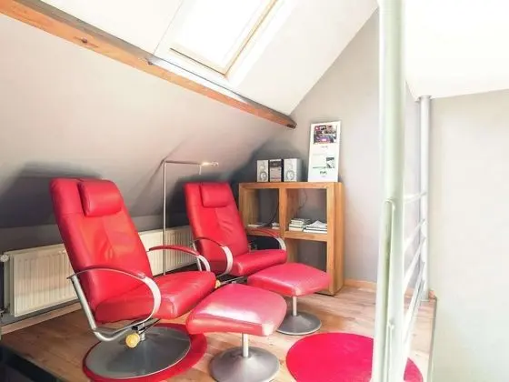 Cushy Apartment With Private Terrace, Heating, Balcony - Oda Düzeni