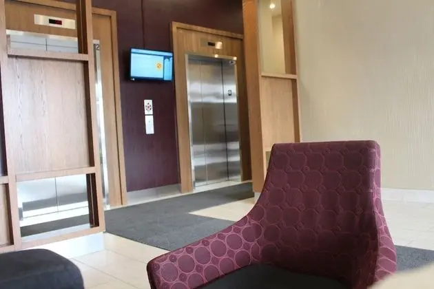Custom Luxury Suite - By Elite Suites - Lobi
