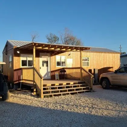 Custom Touch Village-Sulphur - Lobi