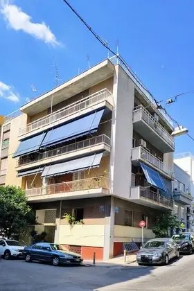 Cute Apartment near Acropolis by Cloudkeys