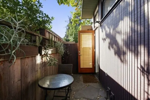 Cute and Cozy Studio in Palo Alto - Oda Düzeni