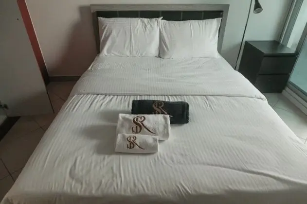 Cute & Elegant Stay at Marina Diamonds - İç Mekan