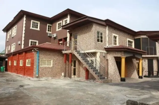 Cute Villa Hotel and Suites
