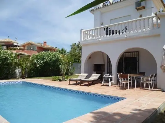 Cutest Beach Villa - 30 M To Beach - Havuz
