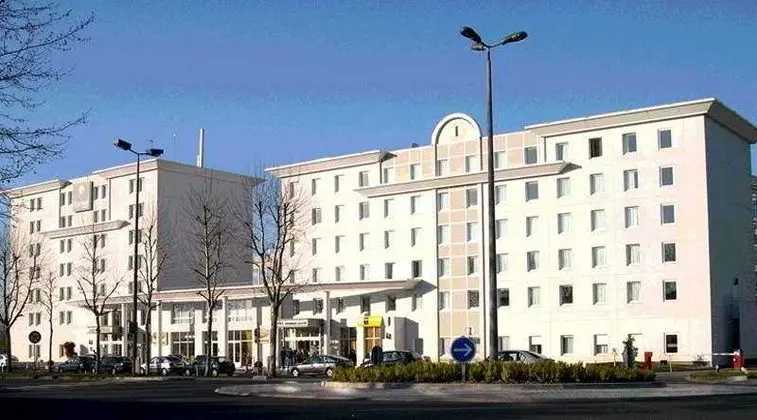 Cyan Hotel Roissy Villepinte Parc Des Expositions - Genel