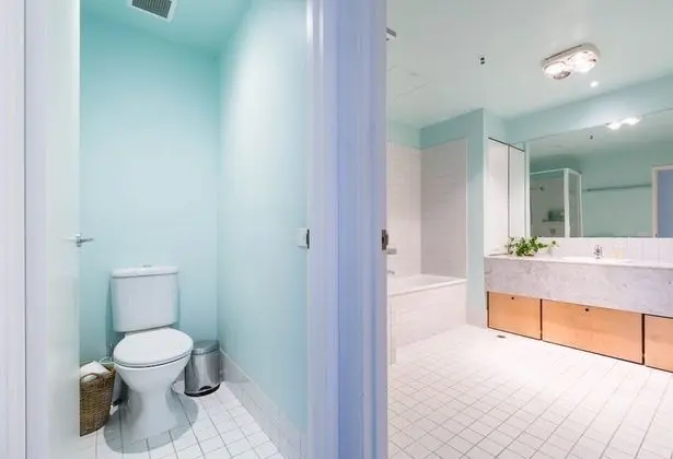 CYNTHIA, 2BDR Melbourne Apartment - Banyo Tipleri