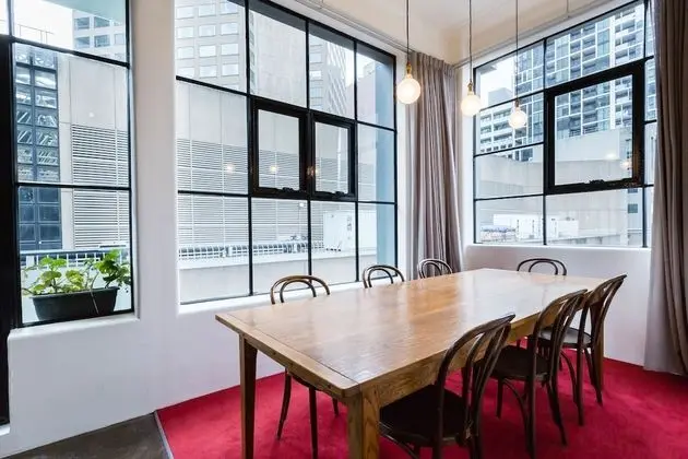 CYNTHIA, 2BDR Melbourne Apartment - Oda Düzeni