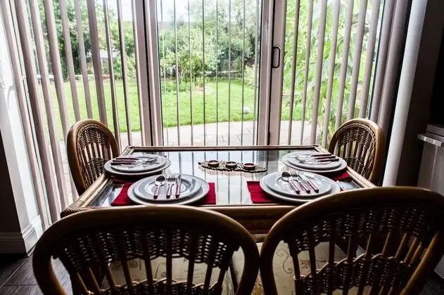 Cyrus House - Yerinde Yemek