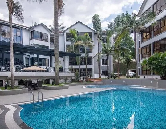 Cysuites Apartment Hotel