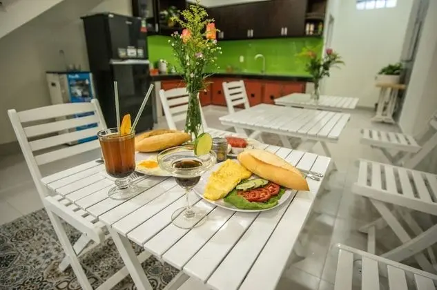 D Central Homestay Hoi An - Yerinde Yemek