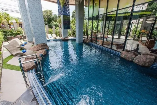 D Day Resotel Pattaya - Öne Çıkan Resim