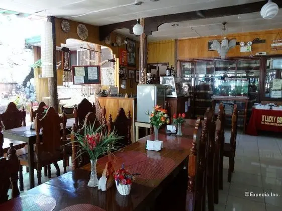 D' Lucky Garden Inn - Yerinde Yemek