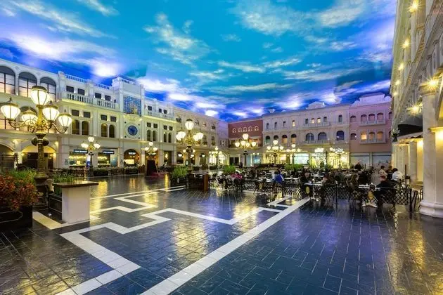 Dhotel