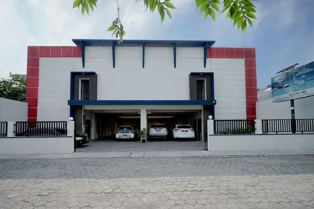 D' Paragon Bulusan