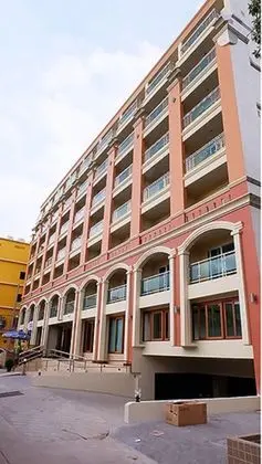 D Hotel Pattaya - Dış Mekan
