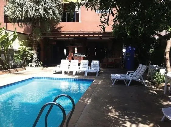 D Residence - Havuz