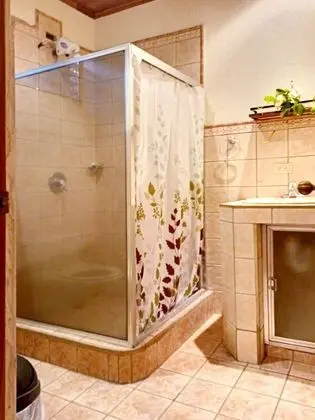 D Urbano Eco Hostel - Banyo Tipleri