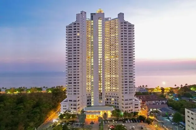 D Varee Jomtien Beach, Pattaya - Öne Çıkan Resim