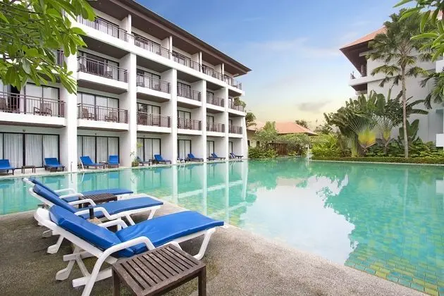 D Varee Mai Khao Beach - Havuz