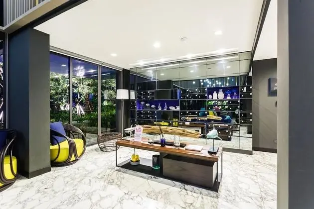 D189 - Convenient Apartment in The Deck Condo Pool gym and Laundry Room - Öne Çıkan Resim