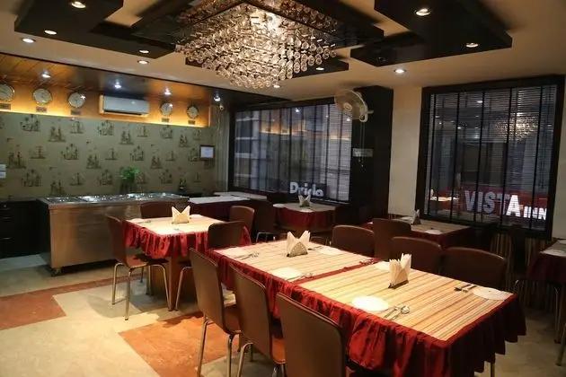 Daanish Residency Hotel - Yerinde Yemek
