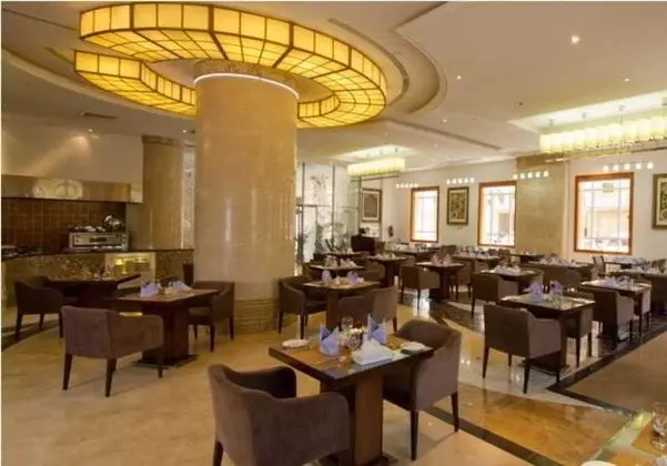 Dabab Hotel By Warwick - Yeme / İçme