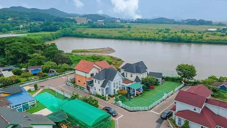 Daebudo Fullhouse Pension