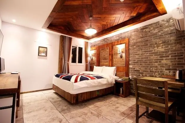 Daegu Dongdaegu Station London Boutique - Oda