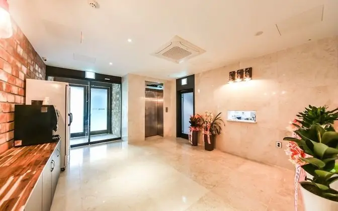 Daegu Gyeongbuk University Bridge Hotel - İç Mekan