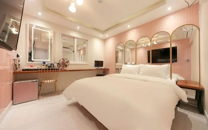 Daegu Pyeongridong Sanchaek