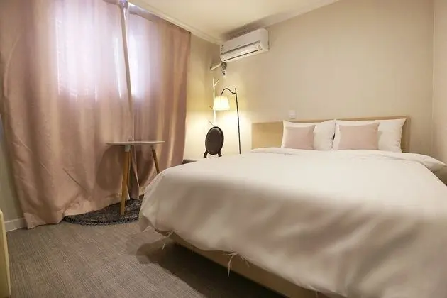 Daejeon Dunsan Four Seasons - Oda